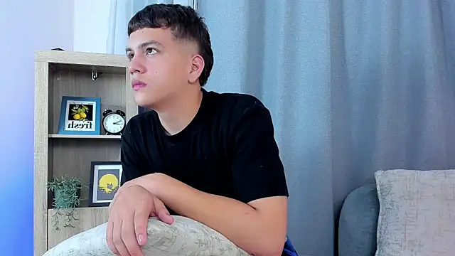 dennis hills online show from 03.30.26