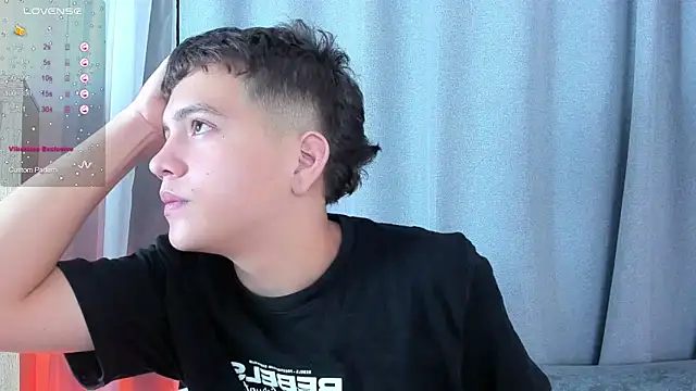 dennis hills online show from 04.02.26