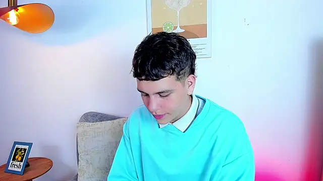 dennis hills online show from 04.08.26