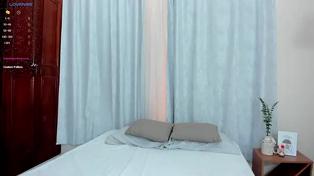 dennis hills online show from 04.13.26