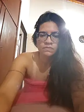 Gia-and-Lara online show from 03.24.26