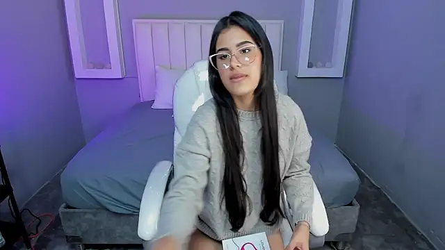 KeilyBennett online show from 04.04.26