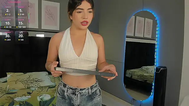 Snapshot of green_lov chatting on 04.01.26 green lov online show from 04.01.26