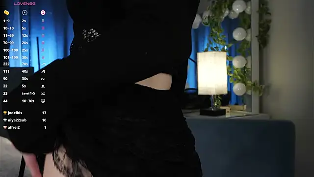 RubieNibbs online show from 04.16.26