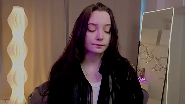 KaraNeagle online show from 04.03.26