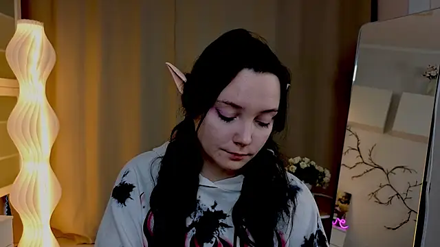 KaraNeagle online show from 04.08.26