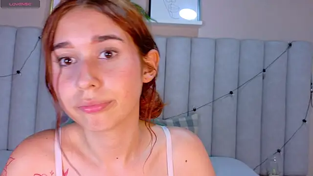 StarrMoon   online show from 04.09.26