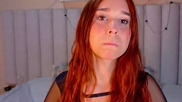 StarrMoon   online show from 04.17.26