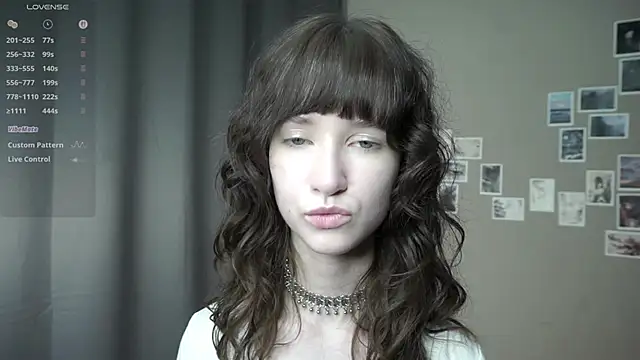 DellaLeck online show from 04.12.26