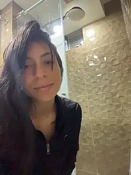 Snapshot of Velunett_19 chatting on 04.12.26 Velunett 19 online show from 04.12.26