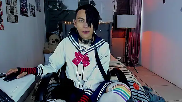 Snapshot of romeo_laurient chatting on 04.30.26 romeo laurient online show from 04.30.26