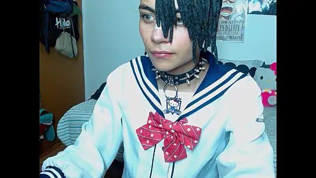 Snapshot of romeo_laurient chatting on 05.13.26 romeo laurient online show from 05.13.26