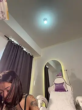 Ellelie 77 online show from 04.04.26