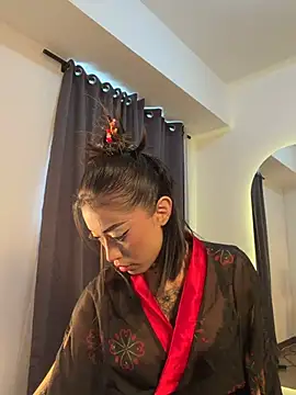 Ellelie 77 online show from 04.08.26