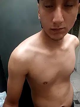 EsmeraldaNaim online show from 04.12.26