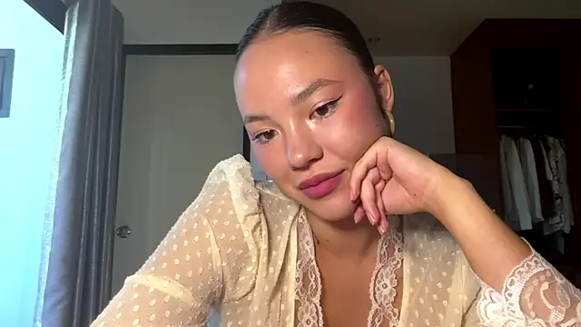 kamila 18 french online show from 03.29.26