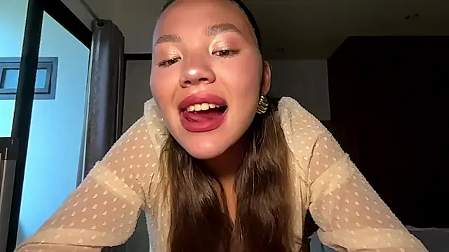 kamila 18 french online show from 04.06.26