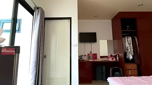 kamila 18 french online show from 04.11.26