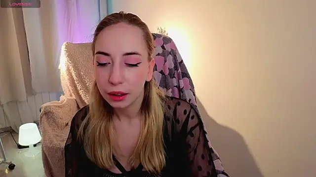 ShadowSparkle online show from 04.10.26