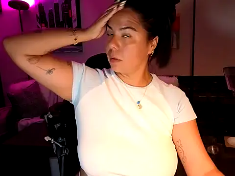 HannaJonns online show from 04.11.26