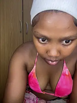 Prettiestheavenly online show from 04.04.26