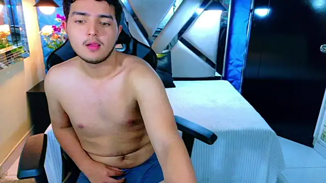 Oliver Jamees online show from 04.05.26