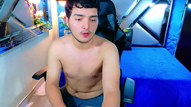 Oliver Jamees online show from 04.11.26