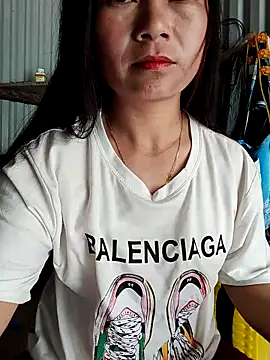 Snapshot of Cute-flowers chatting on 04.11.26 Cute-flowers online show from 04.11.26