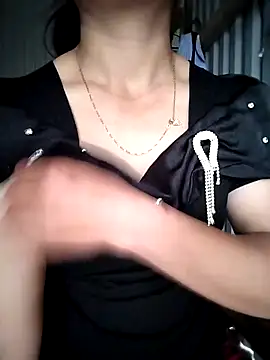 Snapshot of Cute-flowers chatting on 04.15.26 Cute-flowers online show from 04.15.26