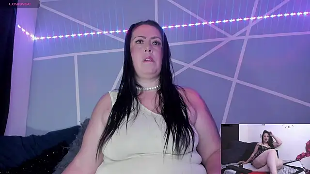 bella smit1 online show from 04.21.26