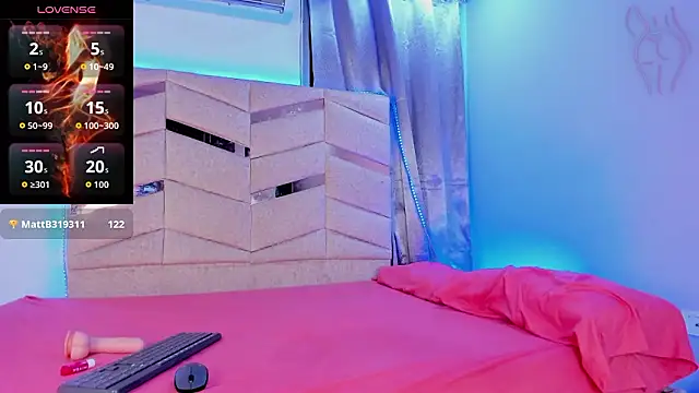 Tom Parker  online show from 03.25.26