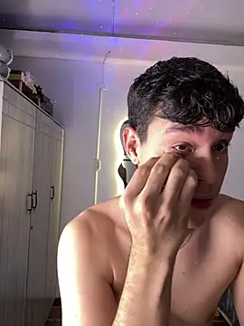 Tom Parker  online show from 03.30.26