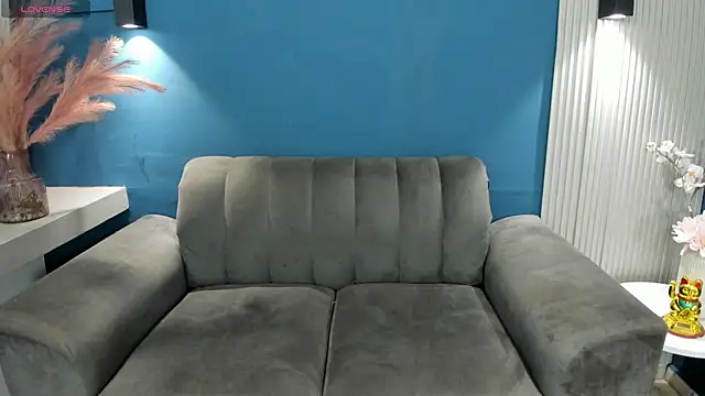 violetandrade online show from 04.18.26