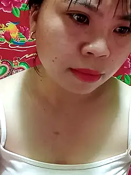 Snapshot of Dumi_009 chatting on 04.13.26 Dumi 009 online show from 04.13.26