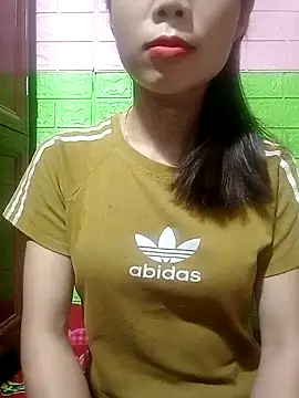 AmyLinee01 online show from 04.05.26