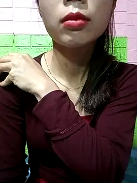 AmyLinee01 online show from 04.05.26