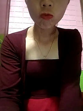 AmyLinee01 online show from 04.11.26