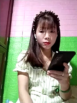 AmyLinee01 online show from 05.20.26