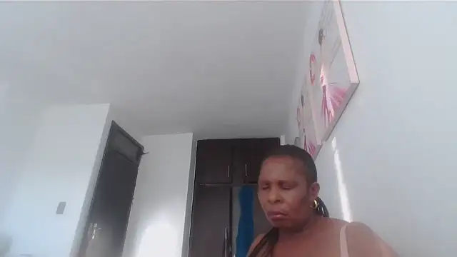 Lucia-boobs online show from 04.10.26