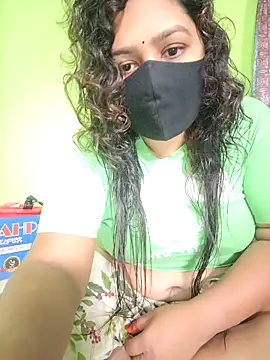 Snapshot of Papte- chatting on 04.10.26 Papte- online show from 04.10.26