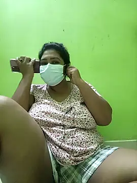 Snapshot of Papte- chatting on 04.15.26 Papte- online show from 04.15.26