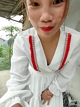 Ruby Lucy online show from 04.03.26