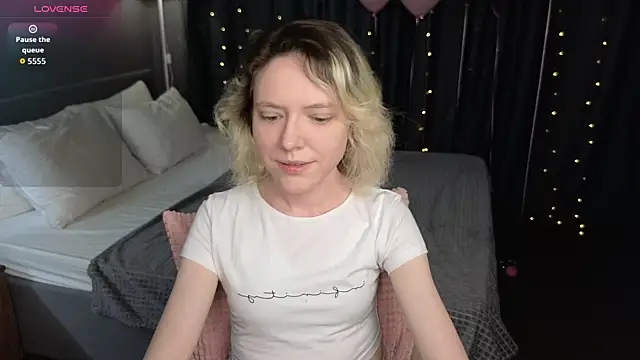 HottoKori online show from 04.05.26