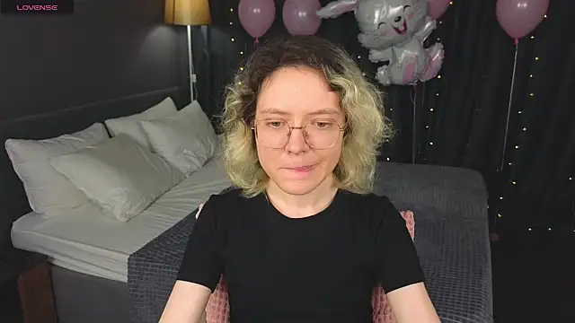 HottoKori online show from 04.10.26