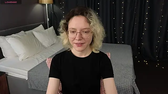 HottoKori online show from 04.11.26