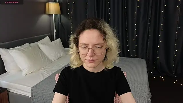 HottoKori online show from 04.11.26