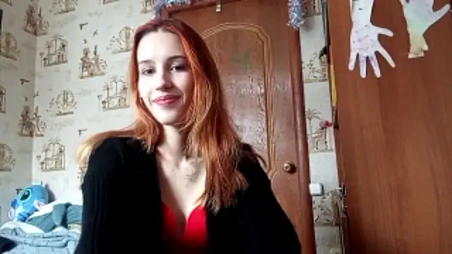 Snapshot of SirenFrost chatting on 03.22.26 SirenFrost online show from 03.22.26