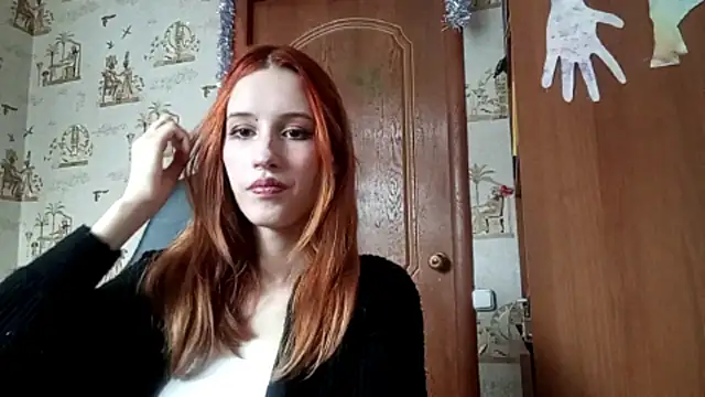 Snapshot of SirenFrost chatting on 03.24.26 SirenFrost online show from 03.24.26