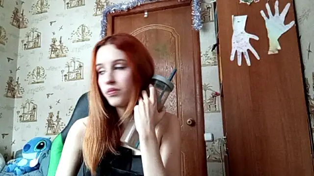 Snapshot of SirenFrost chatting on 03.27.26 SirenFrost online show from 03.27.26