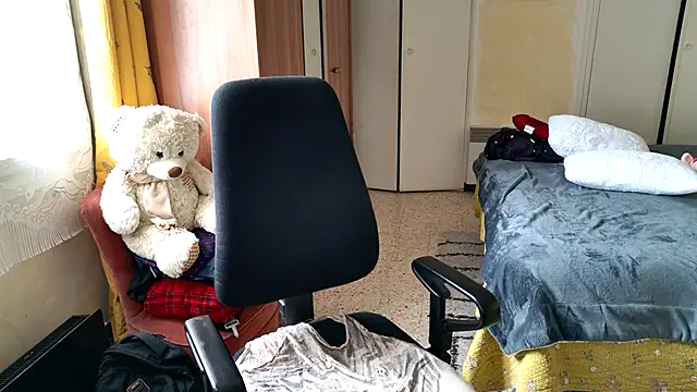 Chrismaturefrench online show from 04.19.26